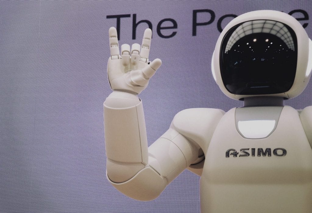 sammentrækning foretage for eksempel Will Humans Ever Become Friends with Robots? | SD Entertainer Magazine