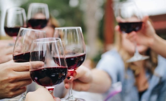 Here Are The Best Apple Hill Wine Tasting Tours